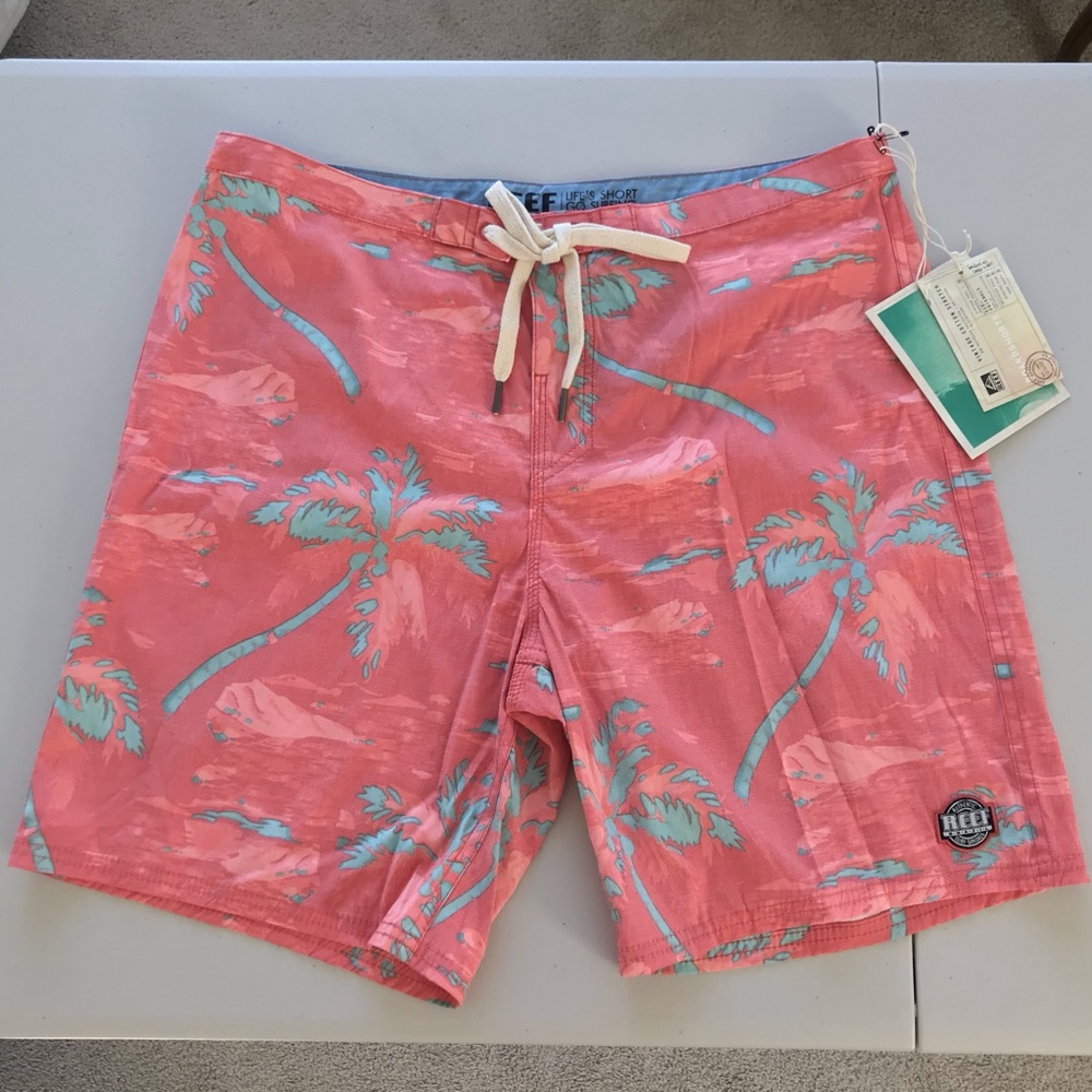 Reef // NWT Vintage Cotton Stretch Boardshorts